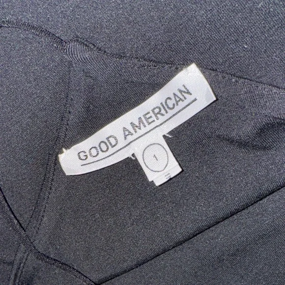 Good American Black Asymmetrical Camisole Crop - Picture 4 of 4